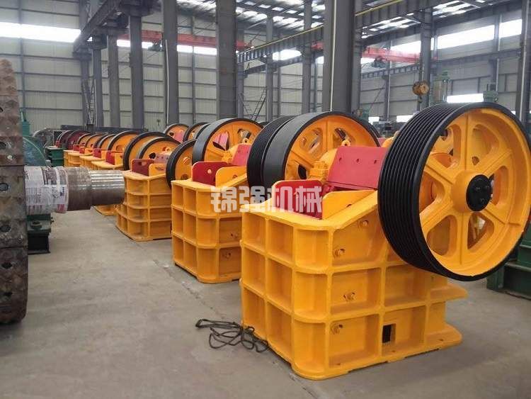 礦石破碎機(jī)生產(chǎn)線(xiàn)(圖1)